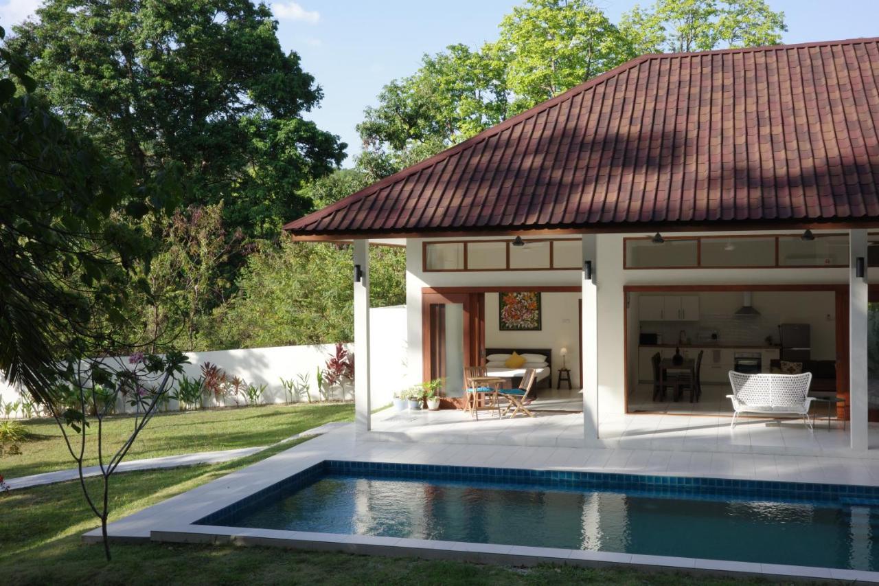 Villa Meranti - Spacious Private Pool Villa Pantai Cenang  Exterior photo